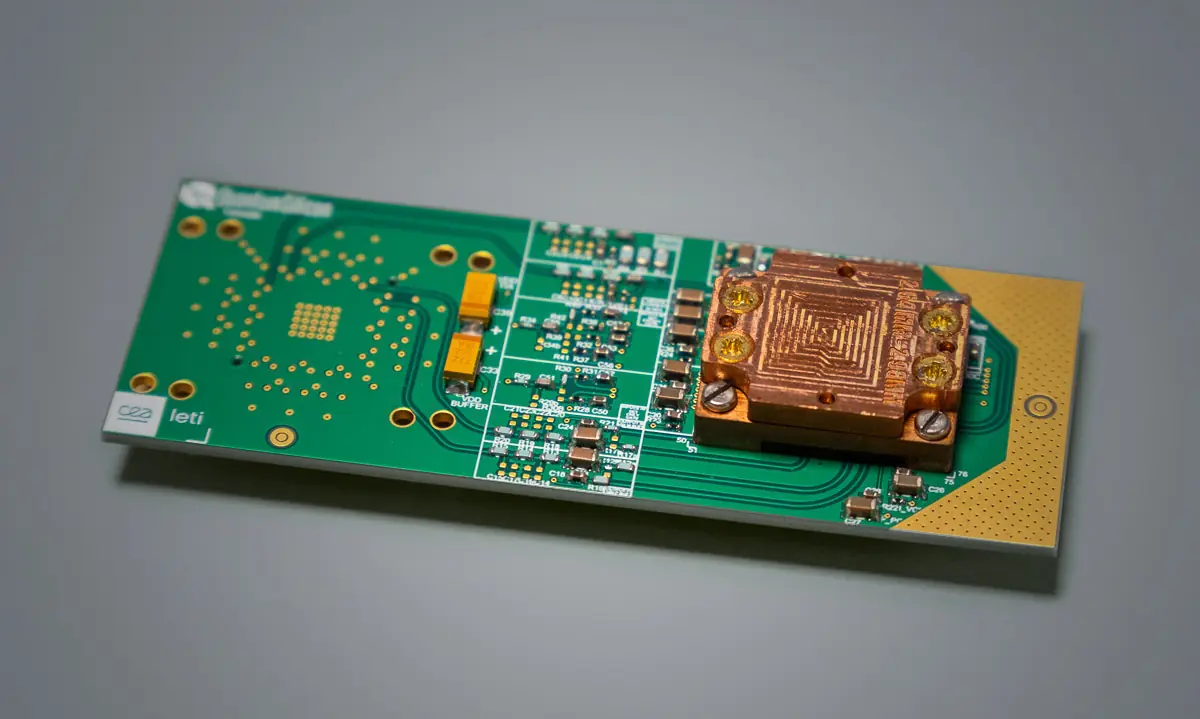 CEA and Quobly Report Simultaneous, Microsecond Qubit-Readout Solution with 10x Power-Use Reduction